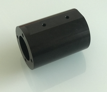 Body lens A5052 opublikowany w Monitorze anodization black